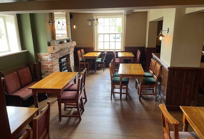 住宿加早餐  The Swan Inn