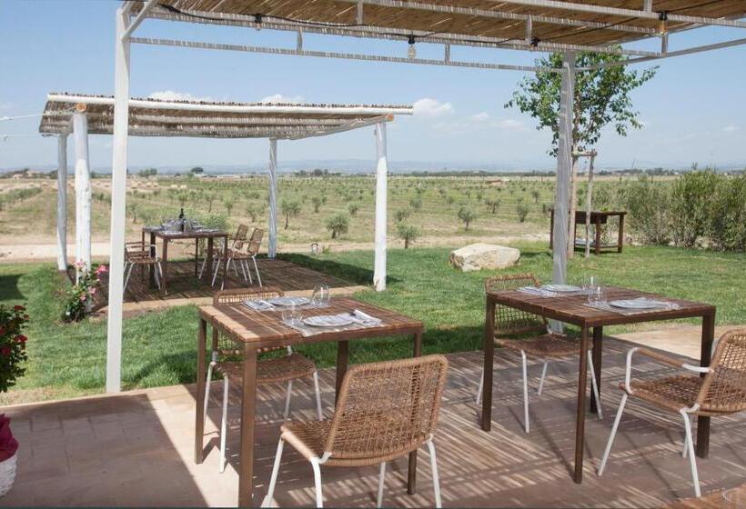 هتل Casale Oliveta