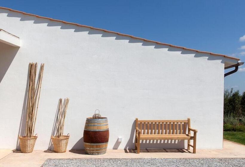 هتل Casale Oliveta