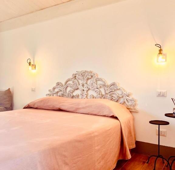 هتل Casale Oliveta