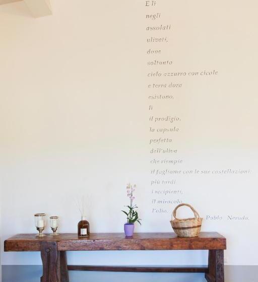 هتل Casale Oliveta