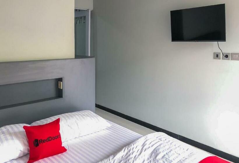 בית מלון כפרי Reddoorz Syariah At Jalan Endro Suratmin Lampung