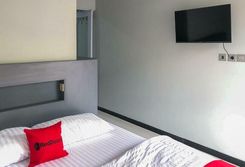 בית מלון כפרי Reddoorz Syariah At Jalan Endro Suratmin Lampung