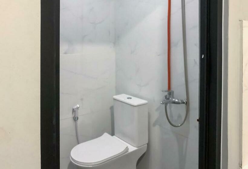 בית מלון כפרי Reddoorz Syariah At Jalan Endro Suratmin Lampung