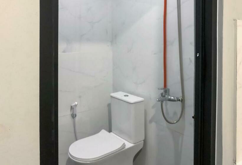 בית מלון כפרי Reddoorz Syariah At Jalan Endro Suratmin Lampung