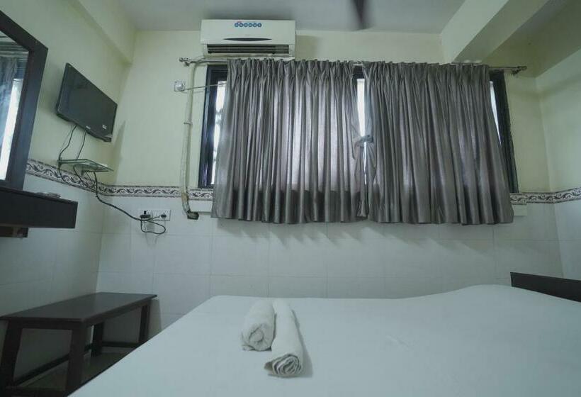 酒店 Swayam Lodging & Boarding By Wb Inn