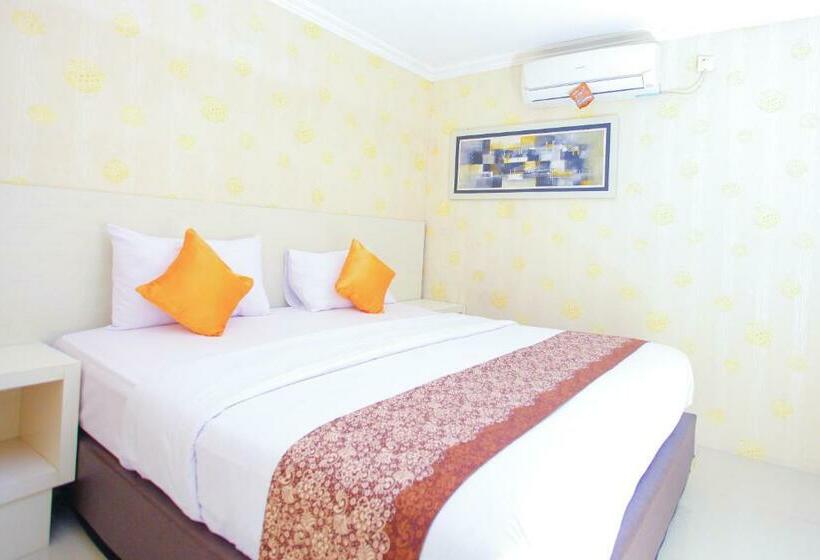 בית מלון כפרי The Djakarta Anandita Syariah