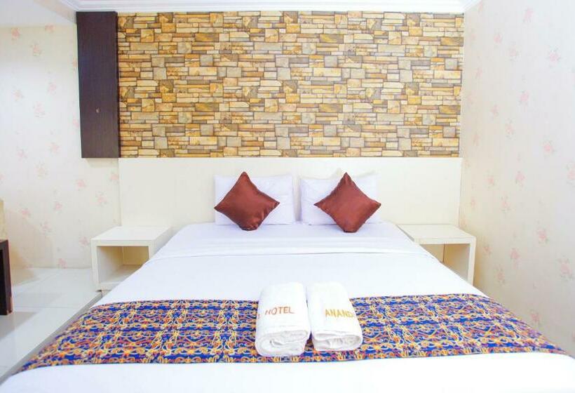 בית מלון כפרי The Djakarta Anandita Syariah