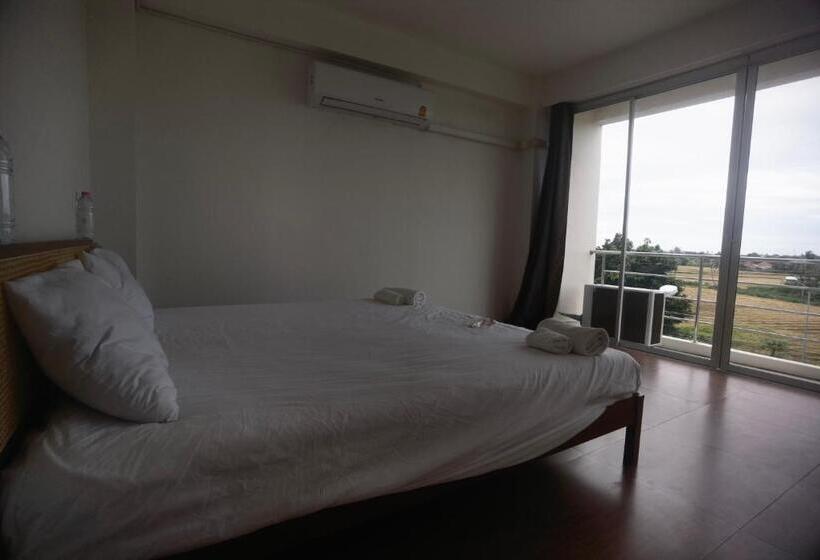 酒店 115 Townhouse