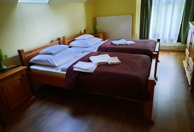 פנסיון ágnes Vendégház