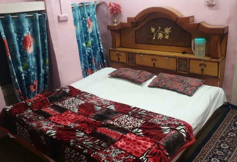 Pensão Lake Boulevard Guest House