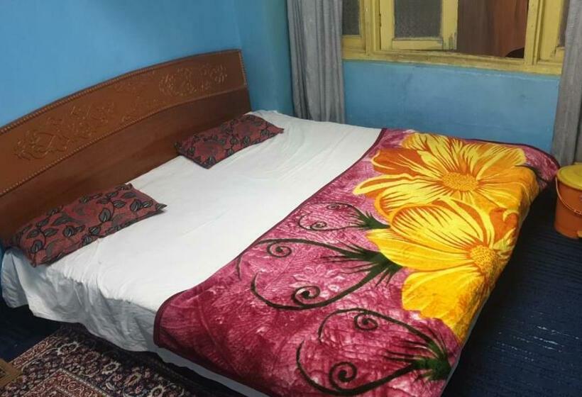 Pensão Lake Boulevard Guest House