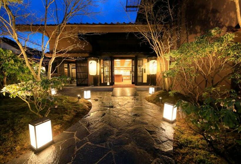 ريوكان Yutorelo Tsuwano