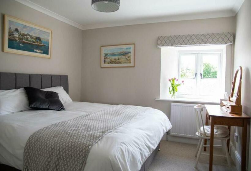 Tresithick Vean Bed And Breakfast