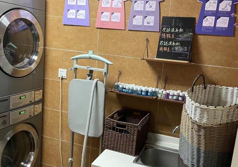 בית מלון כפרי Hanting  Guangzhou Yantang Metro Station