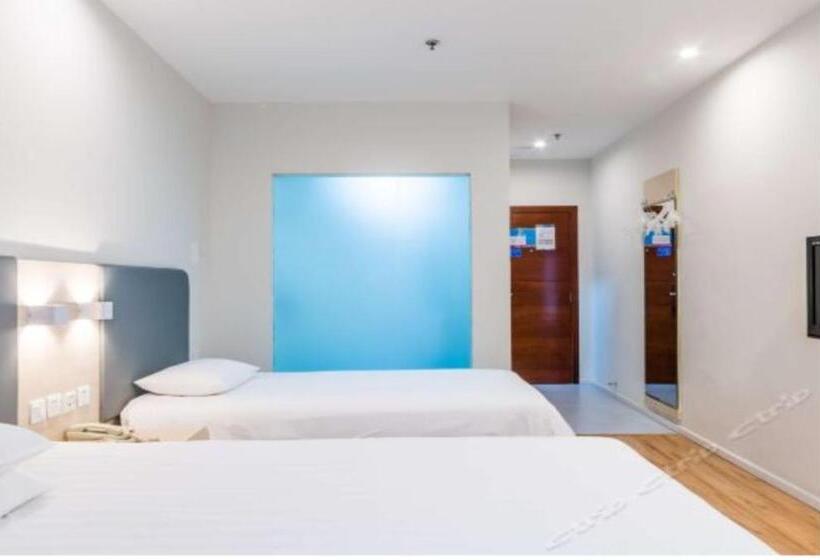 Hanting Hotel Xiamen Wenzao Metro Station