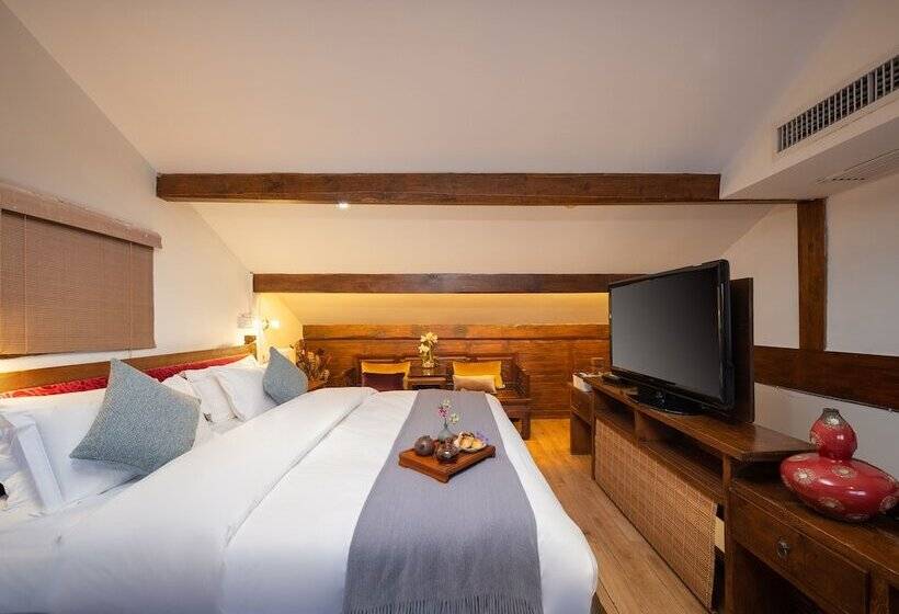 Hotel Lijiang Merry Inn