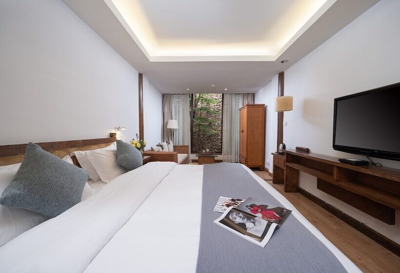 Hotel Lijiang Merry Inn