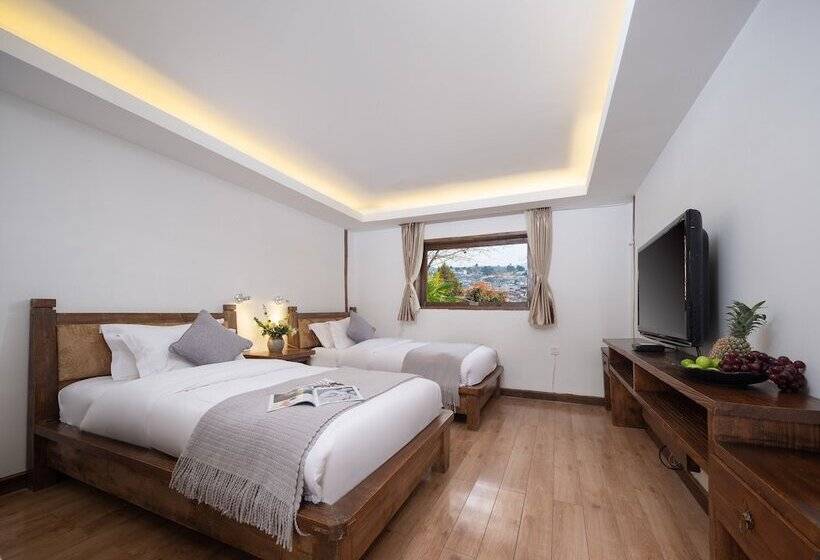 Hotel Lijiang Merry Inn