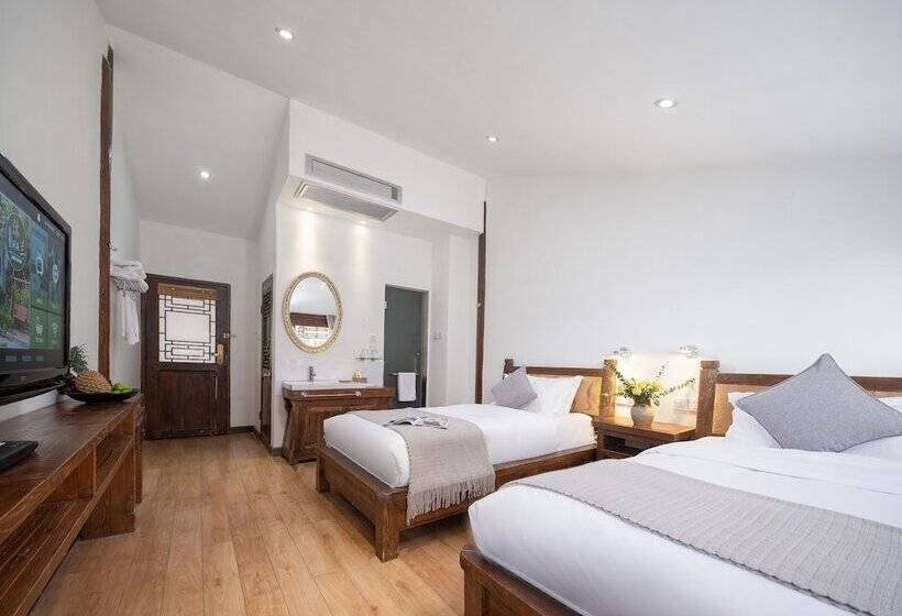 Hotel Lijiang Merry Inn