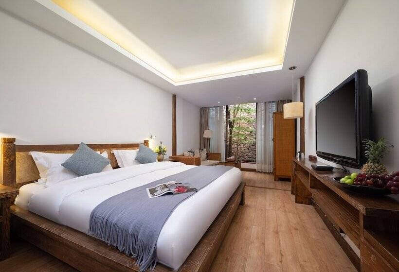 هتل Lijiang Merry Inn