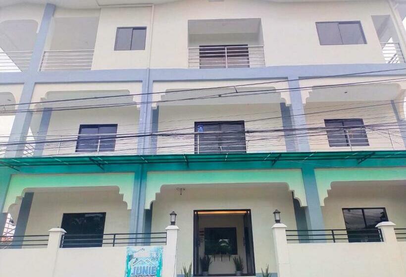 هاستل Junie Pension House