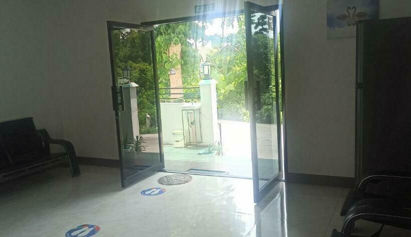 هاستل Junie Pension House