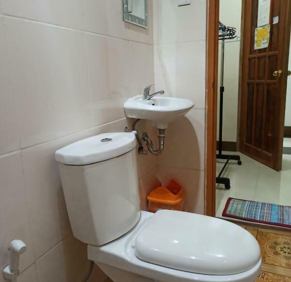 هاستل Junie Pension House