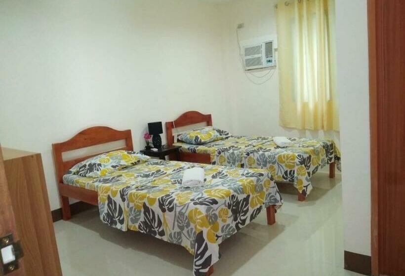 هاستل Junie Pension House