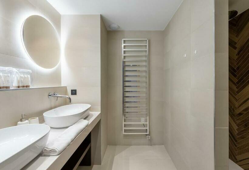 Appartement Neuf Proche Pistes, 4 Chambres Avec Sauna Et Cheminée   Fr 1 562 63