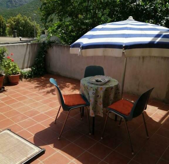 Bed and Breakfast Elia S House