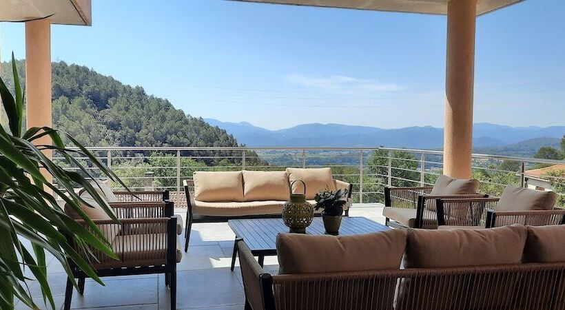 Bed and Breakfast Les Hauts Du Peireguier