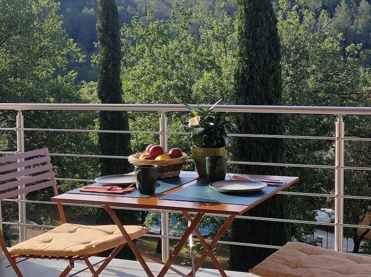 Bed and Breakfast Les Hauts Du Peireguier