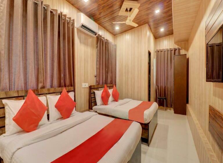 Bed and Breakfast Snehaprabha   Near To Nagaon Beach Alibaug