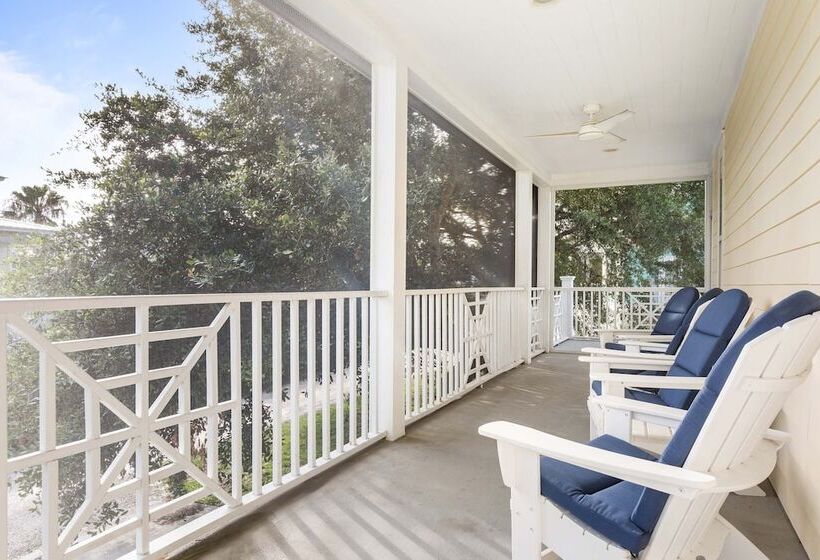 Captain Champs Castaway