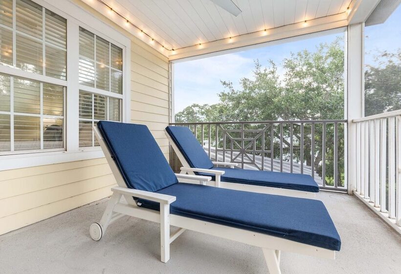 Captain Champs Castaway