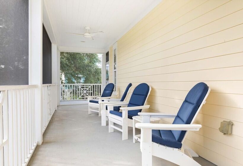 Captain Champs Castaway