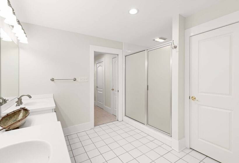 Captain Champs Castaway