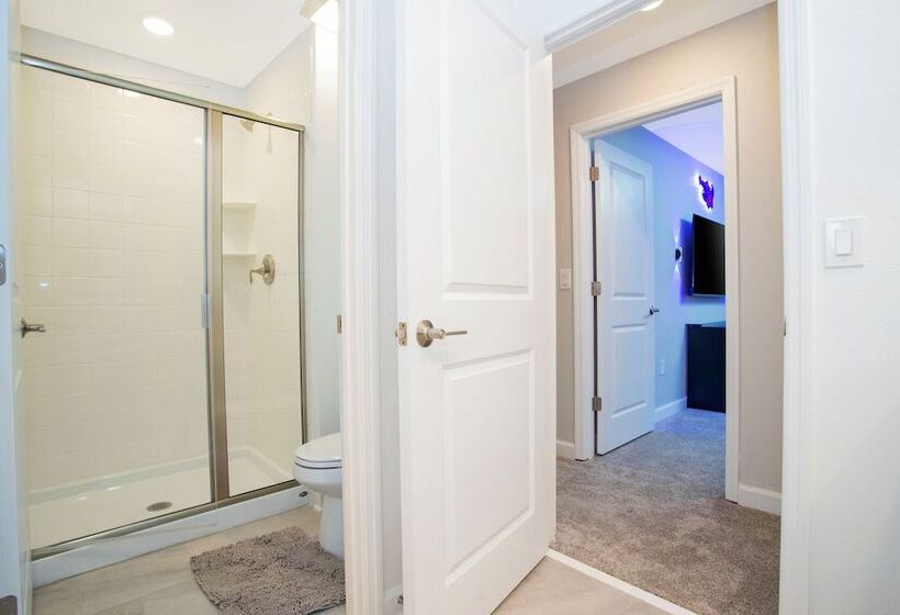 Gorgeous 4bd W/ Pool Close To Disney @ Storey Lake 4289