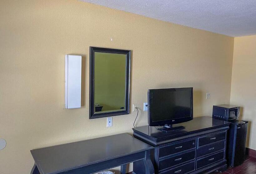 فندق Deluxe Inn & Suites