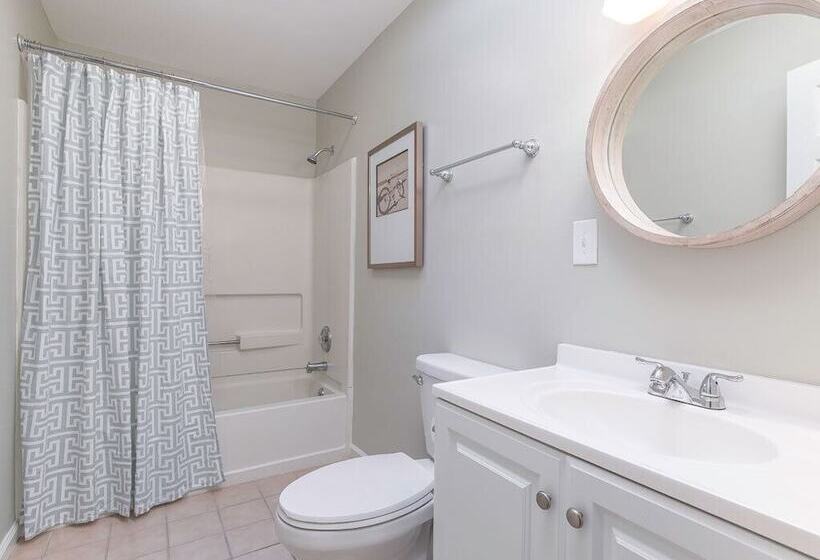 Latitude Adjustment A