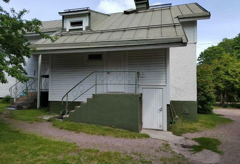 膳宿费 Kalle S Unluxury Guest House Aircon 15min City Center By Train