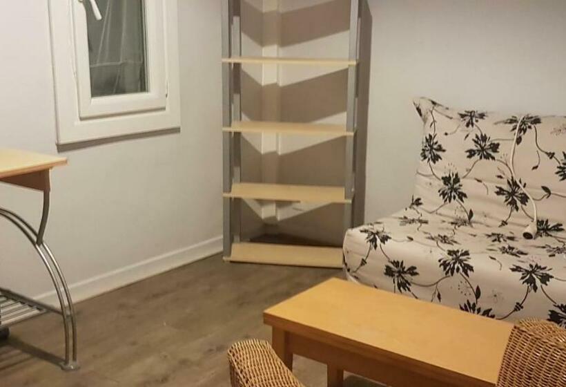 پانسیون 1er Etage Privatif Dans Une Maison