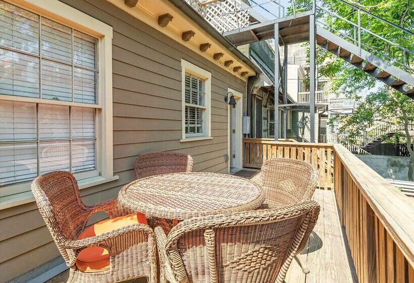 Southern Belle Parlor