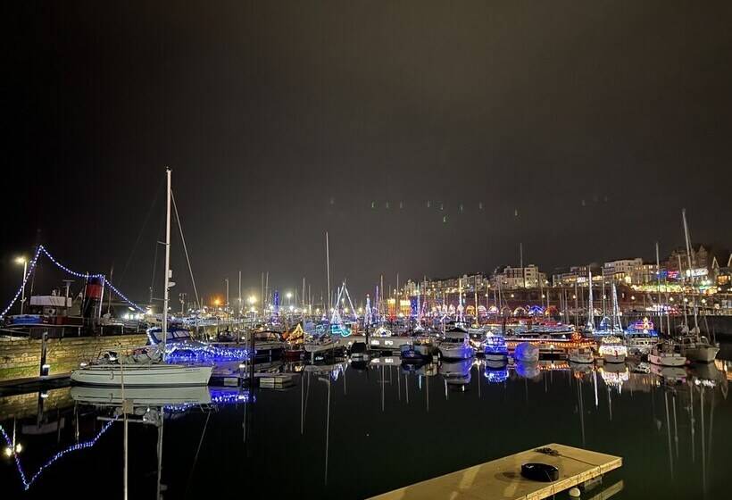 Beautiful Apartment On Ramsgate Sea Front