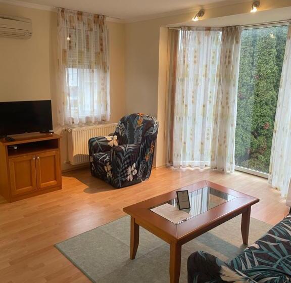 Garda Wellness Apartmanház