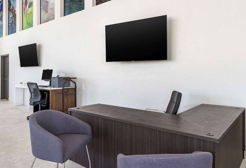 Cambria Hotel Orlando Universal Blvd