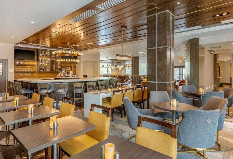 Cambria Hotel Orlando Universal Blvd