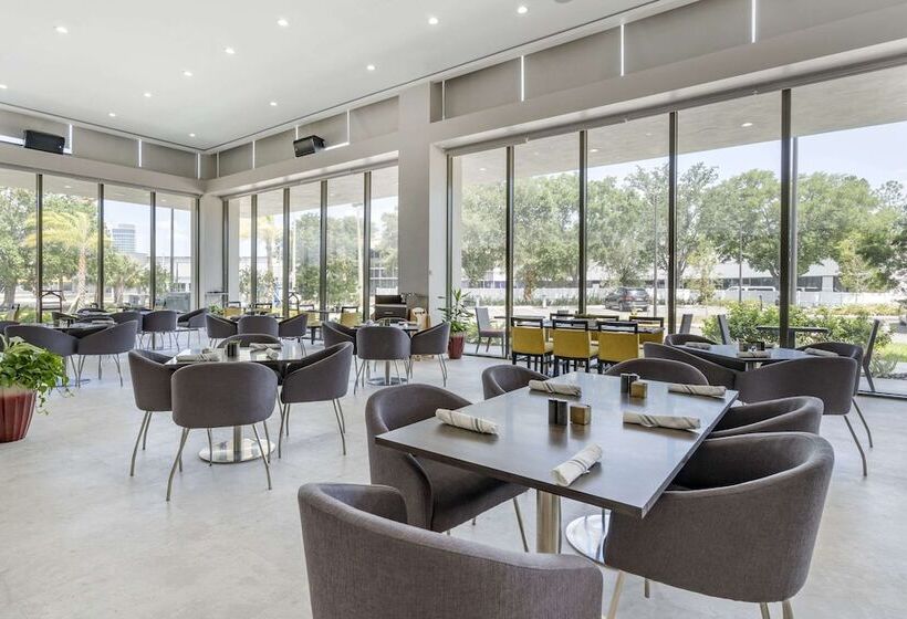 Cambria Hotel Orlando Universal Blvd