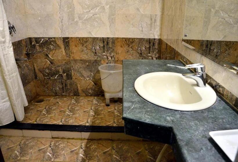 فندق City Paradise